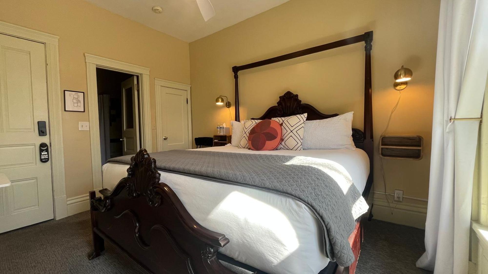 Stone Gables Inn 克里夫兰 外观 照片